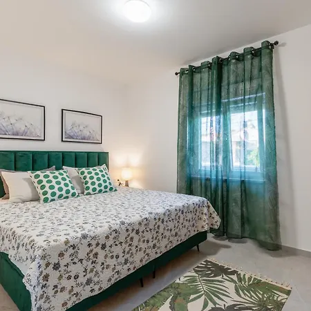 Appartement Sofija *